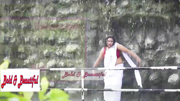 Desi Babe in Saree Shows Off Her Curves in Steamy Photoshoot