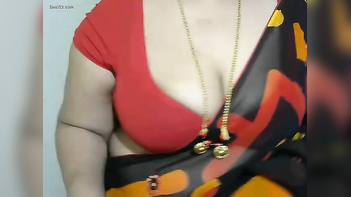 Desi Priya Aunty Shows Off Her Juicy Tits and Pussy On Cam 8, Damn She’s Insane!