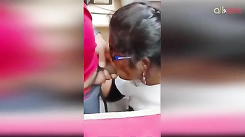 Desi Store Owner Sucks Salesman’s Dick For Cash, Dirty Money XXX