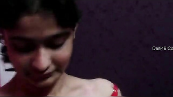 Indian Teen Posing For Her Dirty Boyfriend In A Raw Homemade Porn Video