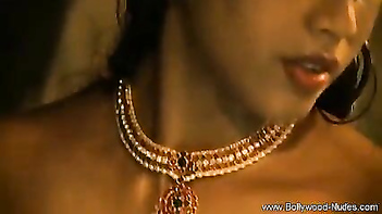 Damn Hot Indian Babes Showing Off Their Body Cleansing Techniques in HD