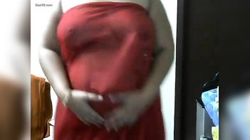 Desi Priya Aunty Shows Off Her Curves On Cam, Sucking Dick Like A Pro