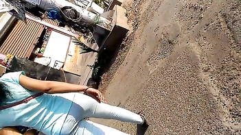 Tamil Babe in Tight Jeans Shows Off Her Juicy Ass and Gets Pounded Hard