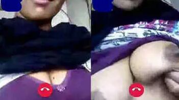 Indian Slut Bares Her Juicy Tits For A Fucking Cunning Tit Hunter Online
