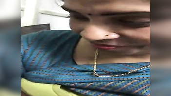 Desi Milf Shows Off Her Juicy Tits In A XXX Fantasy Cam Session