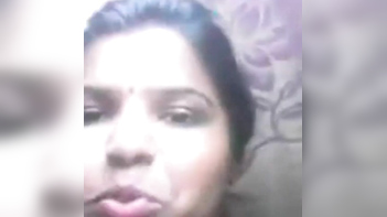 Desi Village Girl Gets Pounded Hard In The Bushes