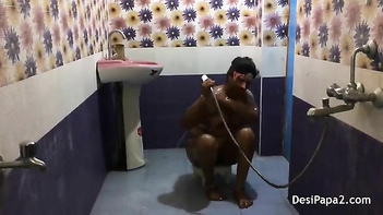 Indian Bhabhi in Saree Shows Off Her Curves and Sucks Dick Like a Pro