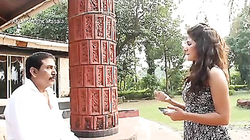 Bollywood Escort Girl Rides Client’s Dick Hard In Sleazy Guest House