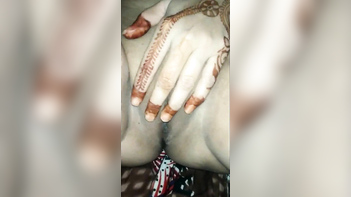 Desi Village Bhabi’s Tight Pussy Fingering Makes Me Fucking Hard As Hell