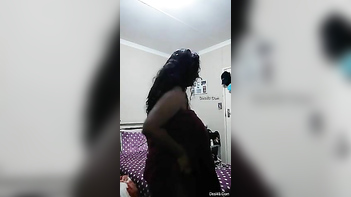 Chesty Amateur Shakes Her Massive Desi Ass and Juicy Tits at Home