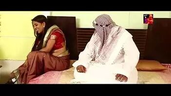 South Bhabhi Hot as Fuck Performs Mind-Blowing Blowjob and Pussy Licking Session