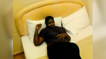 Indian Milf With Huge Tits Bangs Boyfriend In Hotel Room Like A Fucking Pro