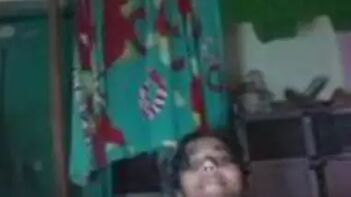 Indian Babe Gets So Damn Wet She Can’t Fucking Stop Masturbating On Camera