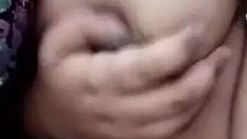 Damn, This Indian Babe’s Juicy Chest Got Her Hands All Over It, Freaking Hot!