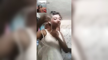 Feckin' Hot Indian Chick Flashin' Her Perfect Tits and Pussy to Her Damn Lover