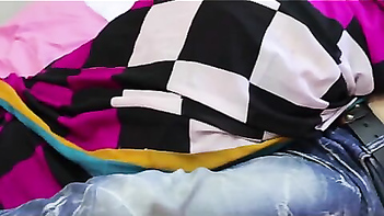 Fucking Hot Indian Aunty Nails Her Makeup Man in Crappy B-Movie Sex Scene