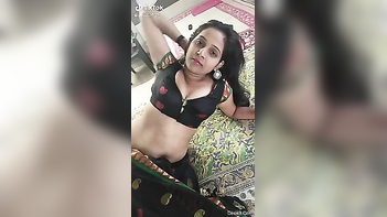 Desi Mom Keeps Tits Covered but Damn They Look So Fucking Juicy and Plump