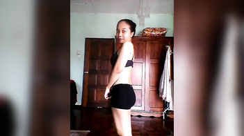 Desi Teen GF Flashing Her Juicy Boobs and Pussy Like a Tease