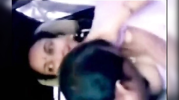 Amazing Indian Dude Nails It Licking Huge Tits While Driving, Damn That's Hot!