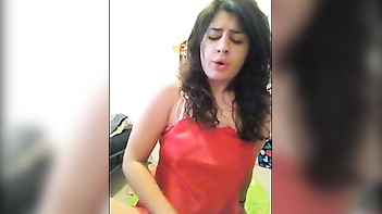Desi Chick Masturbates On Cam For The First Damn Time, Sexy As Hell