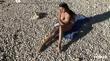 Desi Chick Takes It Hard, Wild Fucking and Screams of Ecstasy Fill the Room.