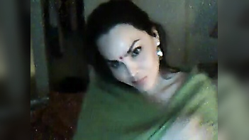Muslim Bhabhi Shows Off Her Curves in Raw, Unfiltered First Sex Tape
