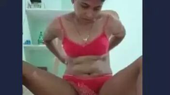 Desi Babe Rides Her Pussy With Fingers Like aDamn Pro
