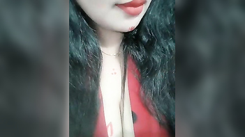 Desi Chick Flashing Her Massive Tits and Pussy Close-Ups
