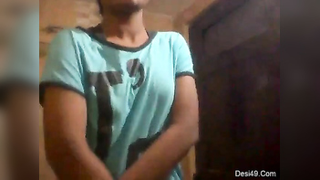 Indian Chick Strips Down, Making Men Fucking Glad to See Her Wild Action Unfold