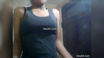 Indian Chick Strips Down, Making Men Fucking Glad to See Her Wild Action Unfold