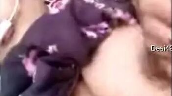 Indian Aunty Boldly Flaunts Her Amazing Titties In This Wild Scene