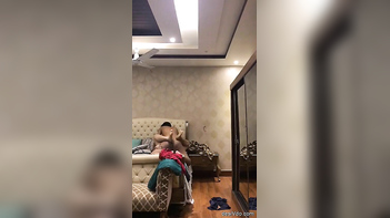 Desi Babe Nails Her Client in Hotel Room - Hardcore Sex Tape Caught on Camera