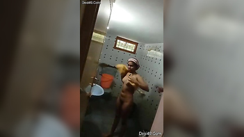 Indian Teen Flashing Her Pussy While Drying Off In The Fucking Washroom