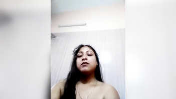 Indian Babe Strips and Masturbates on Cam – Wild Pussy Show!