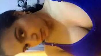 Wife in Blue Bra Squeezes Her Juicy Indian Tits Like a Pro