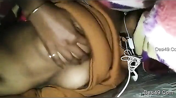 Desi Teen Covers Cam with Blanket to Secretly Film Her Juicy XXX Titties