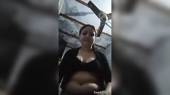 Indian Chick Strips Down and Nails It in XXX Video