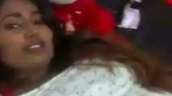 Tamil Porn Star Shows Off Her Pussy In MMS Leak For Fucking Fans