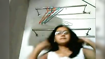 Noida Babe Rashmie Nails It in Bra Movie Scene