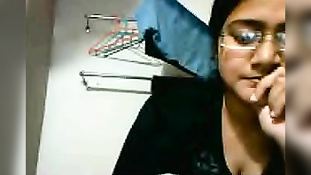 Noida Babe Rashmie Nails It in Bra Movie Scene