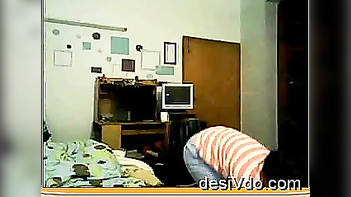 Paki Bhabi Ayesha Strips Teasingly For Her Dick-Hungry Lover On Video Call