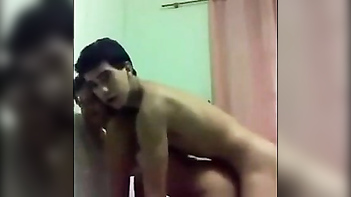 Office Chick from Bengaluru’s Tech Hub Gets Wild at Home with Horny Co-Worker