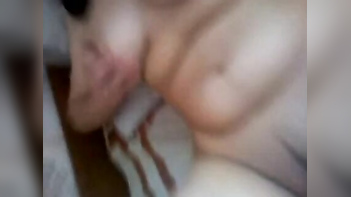 Indian Teen Masturbates Like a Fucking Pro, Imagining Her BF Fingering Her Pussy