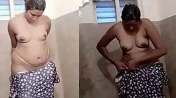 Desi Chick Caught on Camera Stripping Down in the Fucking Bathroom