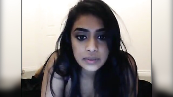 Desi Cam Girl on Skype Dicksucking and Masturbating Like a Fucking Pro