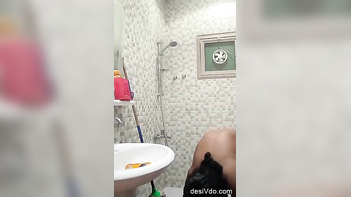 Desi Aunty Gets Soaked and Dirty in the Shower
