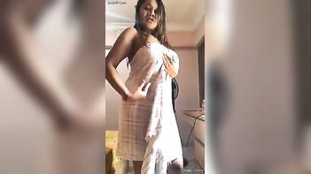 Desi Wife Shows Off Her XXX Melons Without a Fucking Shy Bone in Her Body