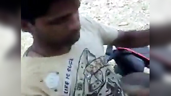 Bhopal Prostitute Catches Outdoor Dick Action on Camera With Juicy Hindi Audio