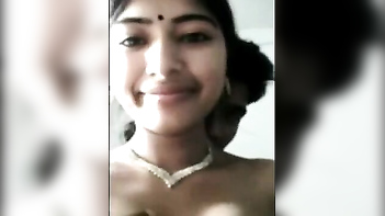 Fuckin' Hot Bangla Chick Rumi Aktar Gets Wild in Home Sex Session With Boyfriend