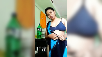 Desi Chick Flashing Her Juicy Titties and Pussy in HD 98 Characters